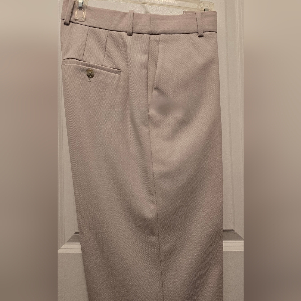 Aritzia Babaton Wool Wide Leg Cropped Pants. Size 10